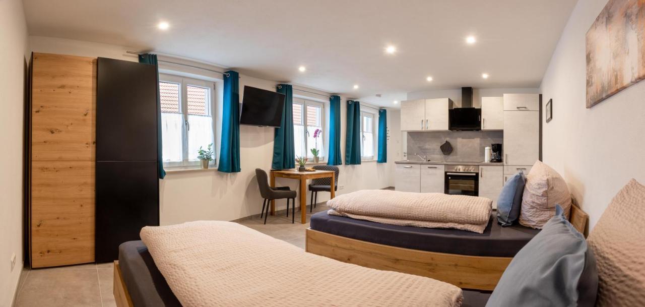 Apartment Alte Raiffeisenkasse Rothenburg Ob Der Tauber Bagian luar foto