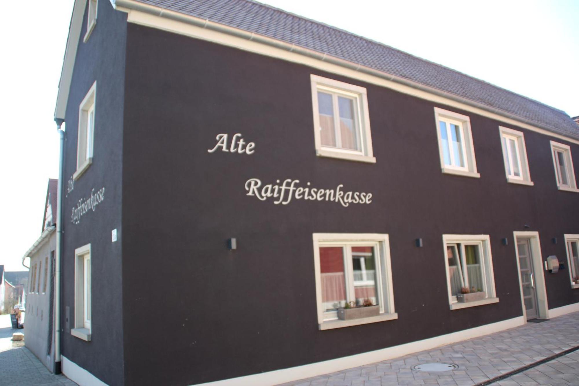 Apartment Alte Raiffeisenkasse Rothenburg Ob Der Tauber Bagian luar foto