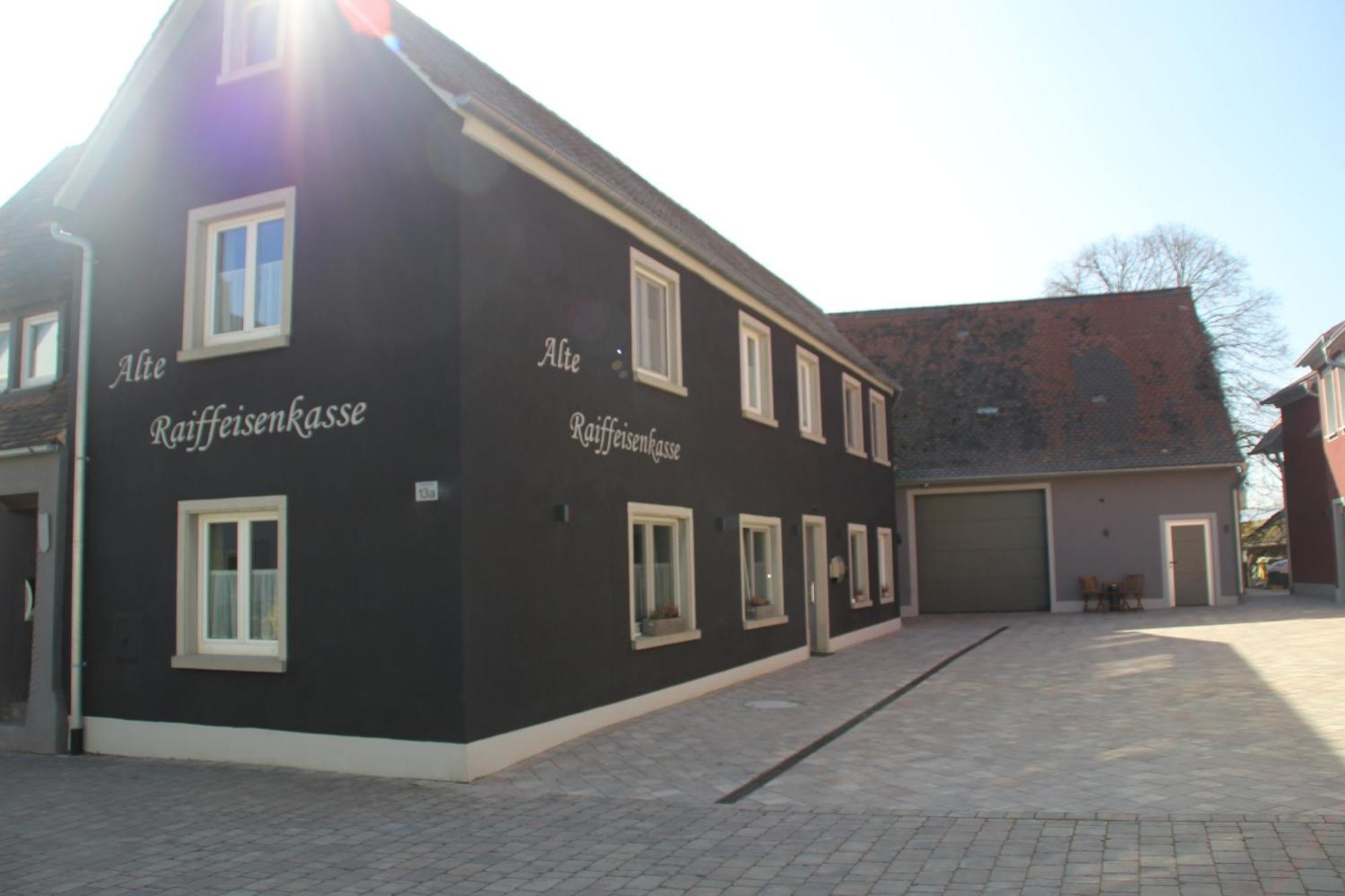 Apartment Alte Raiffeisenkasse Rothenburg Ob Der Tauber Bagian luar foto